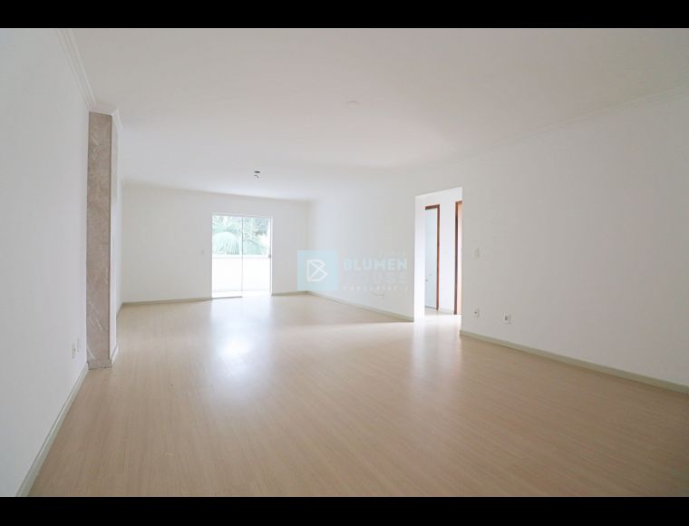 Apartamento no Bairro Itoupava Norte em Blumenau com 3 Dormitórios (1 suíte) e 130 m² - 4191590