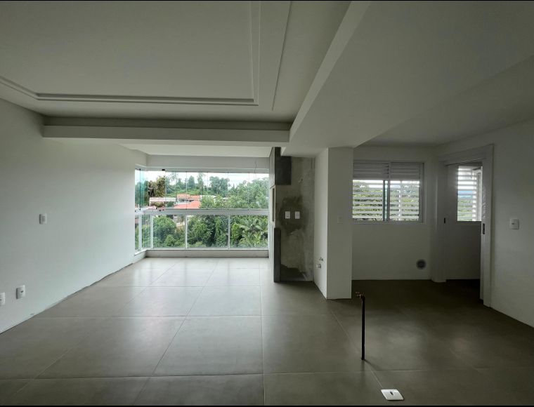 Apartamento no Bairro Itoupava Norte em Blumenau com 2 Dormitórios (1 suíte) e 89.9 m² - AP505V
