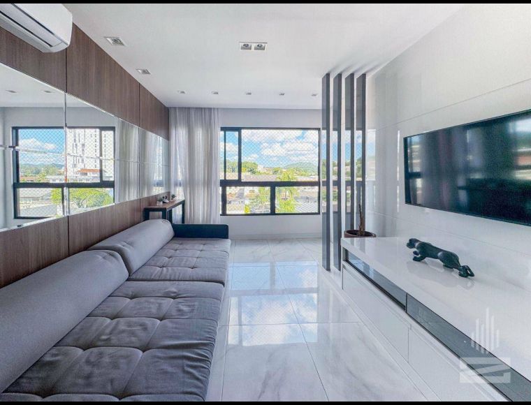 Apartamento no Bairro Itoupava Norte em Blumenau com 3 Dormitórios (1 suíte) e 92 m² - AP6605