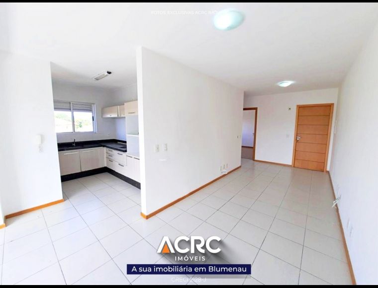Apartamento no Bairro Itoupava Norte em Blumenau com 2 Dormitórios (1 suíte) e 78 m² - AP08914V