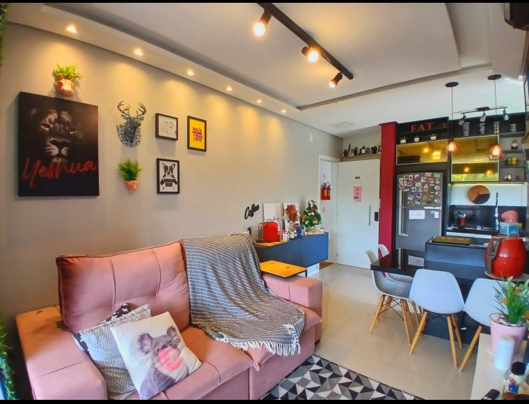 Apartamento no Bairro Itoupava Norte em Blumenau com 1 Dormitórios e 39 m² - 3826030