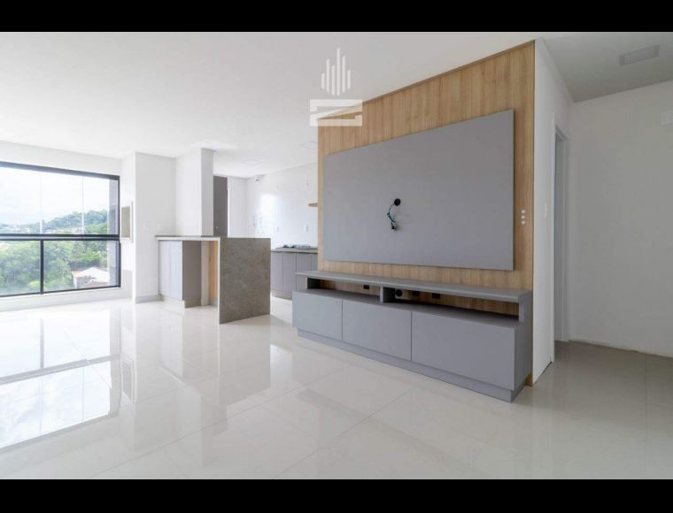 Apartamento no Bairro Itoupava Seca em Blumenau com 2 Dormitórios (2 suítes) e 75 m² - 6858