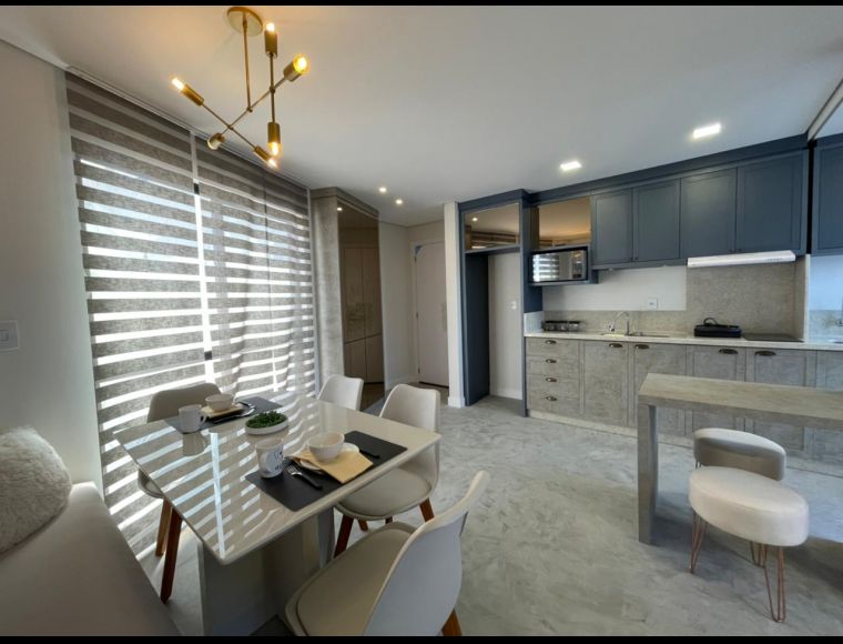 Apartamento no Bairro Itoupava Seca em Blumenau com 2 Dormitórios (1 suíte) e 34.54 m² - Skyline Blue Ap 304