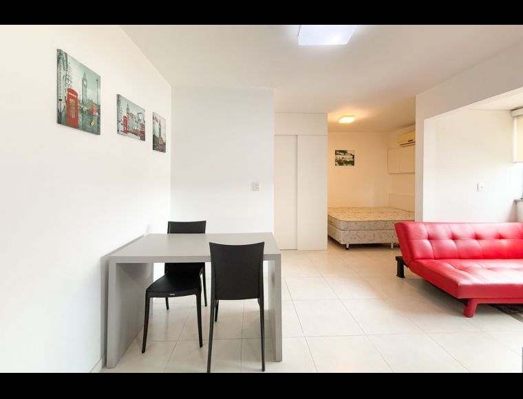 Apartamento no Bairro Itoupava Seca em Blumenau com 1 Dormitórios e 35 m² - 3860