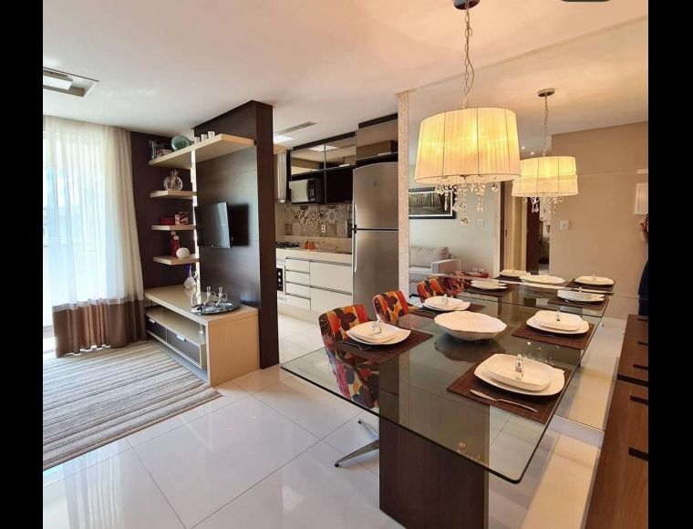 Apartamento no Bairro Itoupava Seca em Blumenau com 2 Dormitórios (1 suíte) e 58 m² - 709