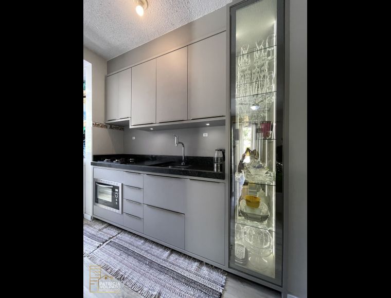 Apartamento no Bairro Itoupavazinha em Blumenau com 2 Dormitórios e 50 m² - 203