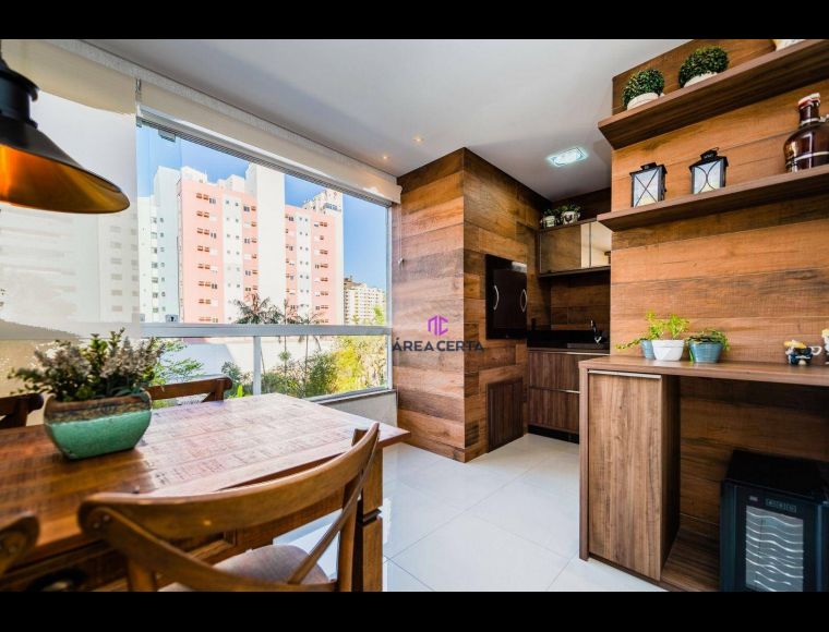 Apartamento no Bairro Jardim Blumenau em Blumenau com 3 Dormitórios (3 suítes) e 130 m² - AP0019