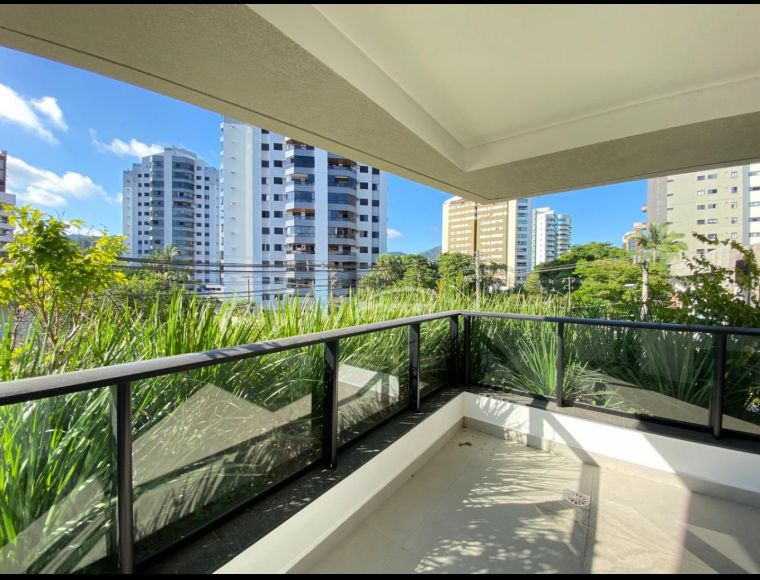 Apartamento no Bairro Jardim Blumenau em Blumenau com 4 Dormitórios (4 suítes) e 224.66 m² - 35718517