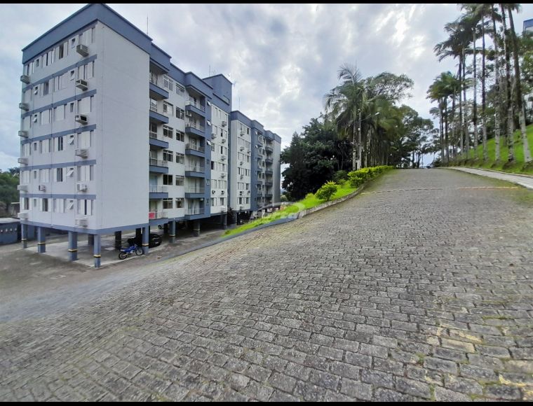 Apartamento no Bairro Nova Esperança em Blumenau com 2 Dormitórios e 89.85 m² - 35715736