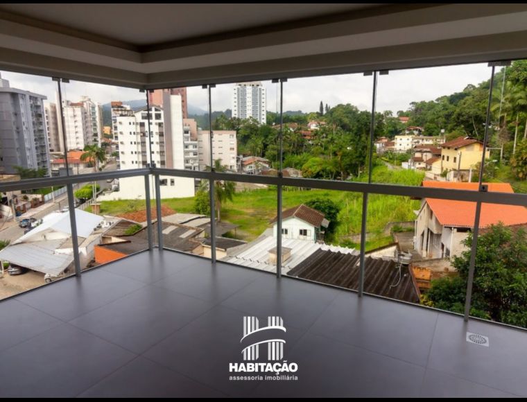 Apartamento no Bairro Ponta Aguda em Blumenau com 3 Dormitórios (3 suítes) e 145 m² - 4380260