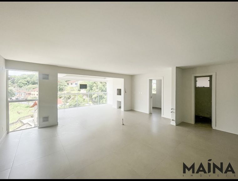 Apartamento no Bairro Ponta Aguda em Blumenau com 3 Dormitórios (3 suítes) e 144.94 m² - 6311413