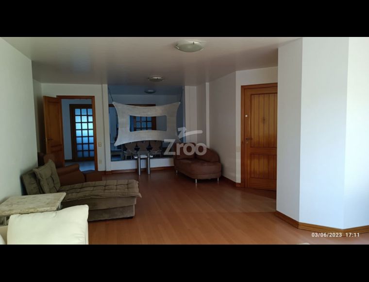 Apartamento no Bairro Ponta Aguda em Blumenau com 4 Dormitórios (2 suítes) e 170 m² - 5063907