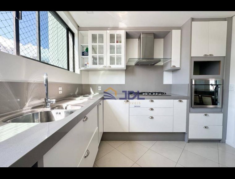 Apartamento no Bairro Ponta Aguda em Blumenau com 4 Dormitórios (3 suítes) e 278 m² - AP1495