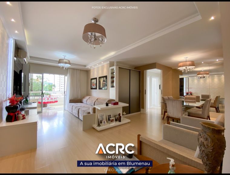 Apartamento no Bairro Ponta Aguda em Blumenau com 3 Dormitórios (1 suíte) e 140 m² - AP07565V