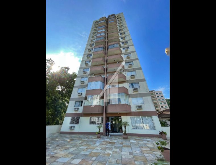 Apartamento no Bairro Ponta Aguda em Blumenau com 1 Dormitórios e 57.77 m² - 7917