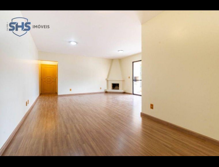 Apartamento no Bairro Ponta Aguda em Blumenau com 3 Dormitórios (1 suíte) e 151 m² - AP5701