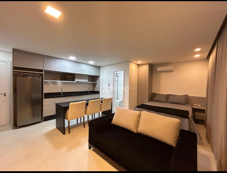 Apartamento no Bairro Ponta Aguda em Blumenau com 1 Dormitórios e 38 m² - 3824917