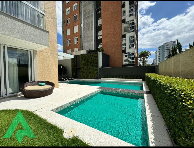 Apartamento no Bairro Ponta Aguda em Blumenau com 4 Dormitórios (4 suítes) e 300 m² - 1335990