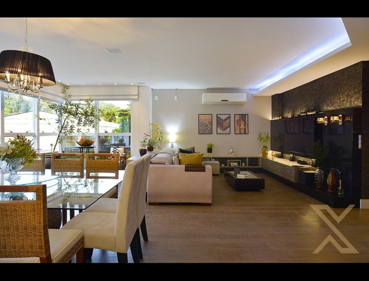 Apartamento no Bairro Ponta Aguda em Blumenau com 3 Dormitórios (3 suítes) e 320 m² - 3316326