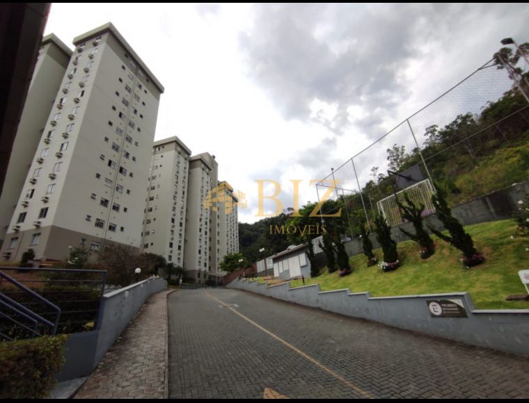 Apartamento no Bairro Ribeirão Fresco em Blumenau com 2 Dormitórios e 68 m² - 0186