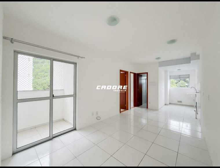 Apartamento no Bairro Ribeirão Fresco em Blumenau com 2 Dormitórios e 69 m² - 141