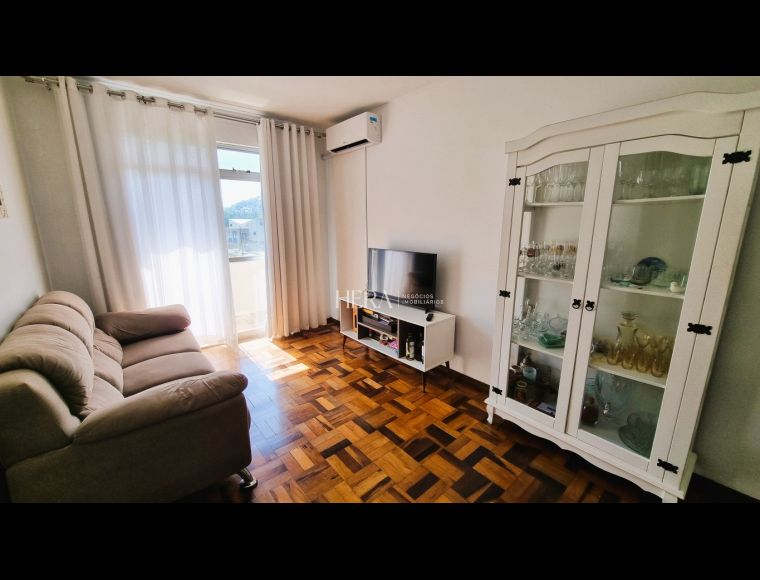 Apartamento no Bairro Ribeirão Fresco em Blumenau com 2 Dormitórios e 84.92 m² - 5520272