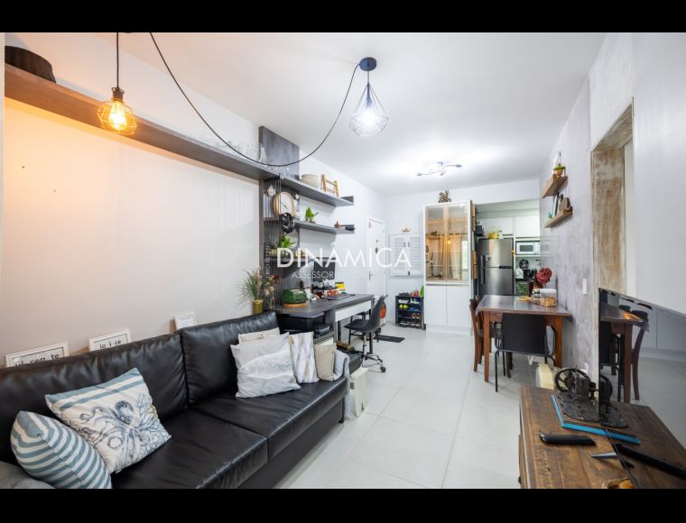 Apartamento no Bairro Salto Norte em Blumenau com 2 Dormitórios e 62 m² - 3478879
