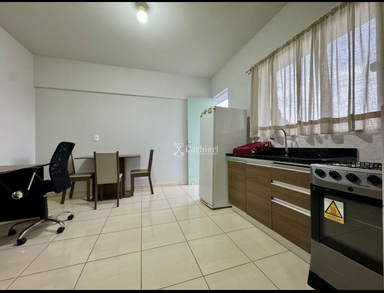 Apartamento no Bairro Salto Norte em Blumenau com 1 Dormitórios e 41 m² - 3824982