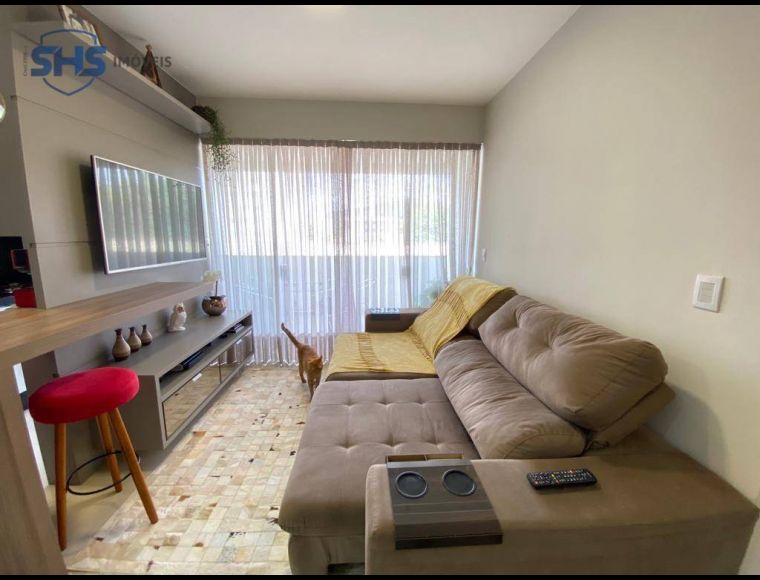 Apartamento no Bairro Velha em Blumenau com 2 Dormitórios (1 suíte) e 85 m² - AP4631