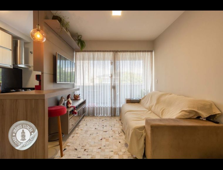 Apartamento no Bairro Velha em Blumenau com 2 Dormitórios (1 suíte) e 85 m² - 770