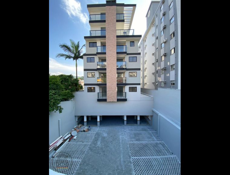 Apartamento no Bairro Velha em Blumenau com 3 Dormitórios (1 suíte) e 78.29 m²