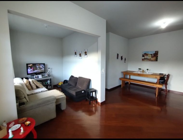 Apartamento no Bairro Velha em Blumenau com 2 Dormitórios e 90 m² - 3824931