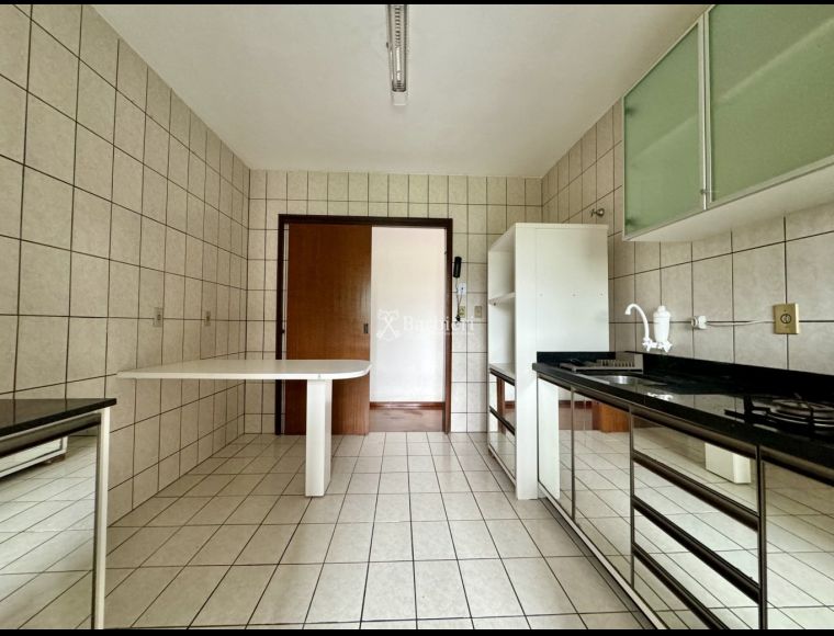 Apartamento no Bairro Velha em Blumenau com 3 Dormitórios (1 suíte) e 115.53 m² - 3824941
