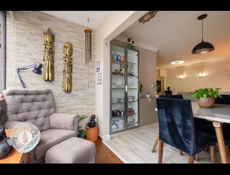 Apartamento no Bairro Velha em Blumenau com 3 Dormitórios (1 suíte) e 116 m² - 1161