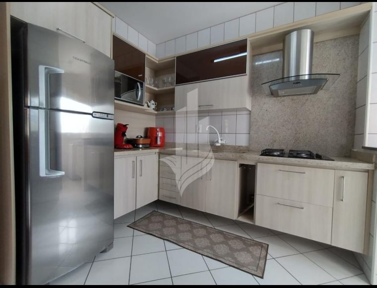 Apartamento no Bairro Velha em Blumenau com 2 Dormitórios (1 suíte) e 98 m² - 4594