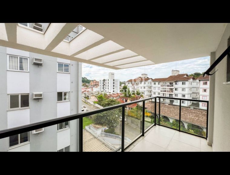 Apartamento no Bairro Velha em Blumenau com 3 Dormitórios (1 suíte) e 78 m² - 1077360