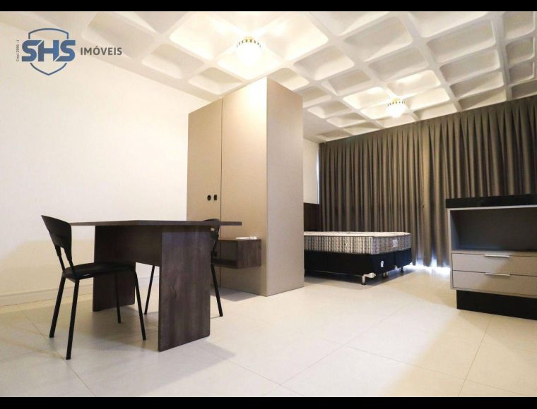 Apartamento no Bairro Victor Konder em Blumenau com 1 Dormitórios e 40 m² - AP5012