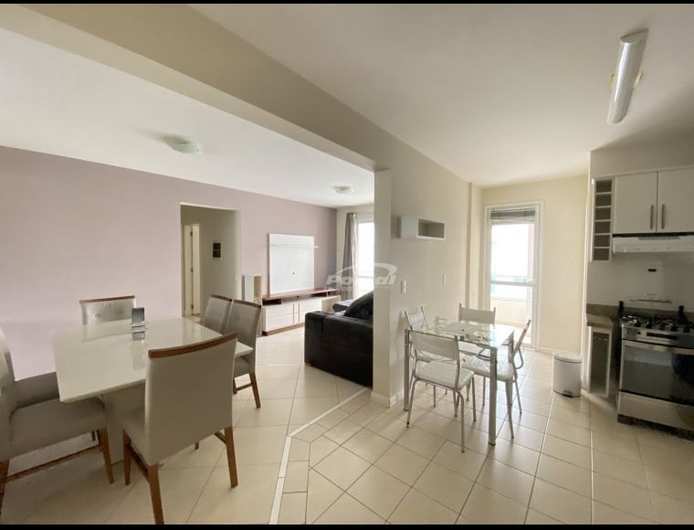 Apartamento no Bairro Victor Konder em Blumenau com 3 Dormitórios (1 suíte) e 100 m² - 35716280
