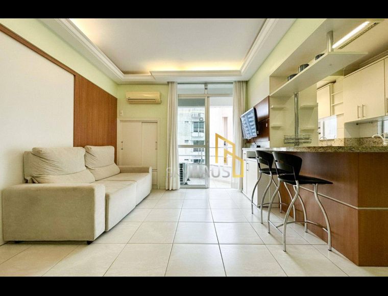 Apartamento no Bairro Victor Konder em Blumenau com 3 Dormitórios (2 suítes) e 95 m² - AP0319