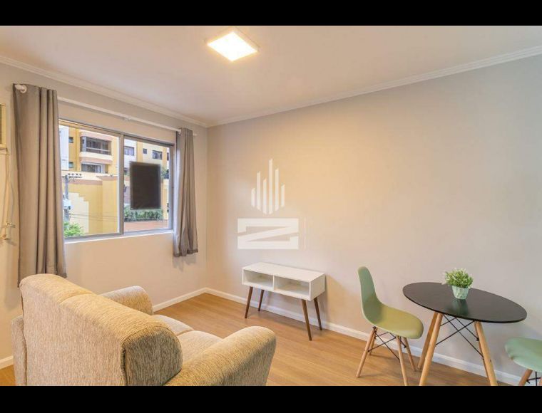 Apartamento no Bairro Victor Konder em Blumenau com 1 Dormitórios e 39 m² - 8877