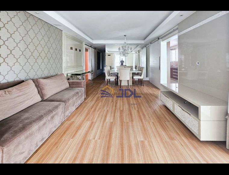 Apartamento no Bairro Victor Konder em Blumenau com 4 Dormitórios (4 suítes) e 167 m² - AP1558