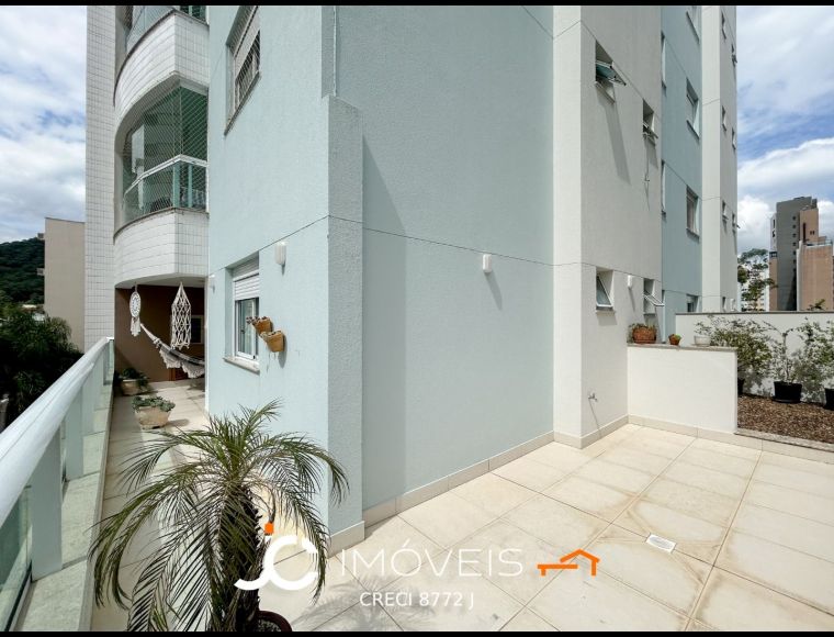 Apartamento no Bairro Victor Konder em Blumenau com 2 Dormitórios (2 suítes) e 135 m² - AP0113