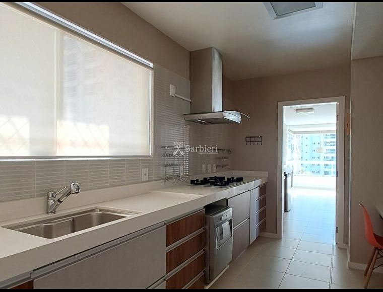 Apartamento no Bairro Victor Konder em Blumenau com 3 Dormitórios (3 suítes) e 168 m² - 3824975