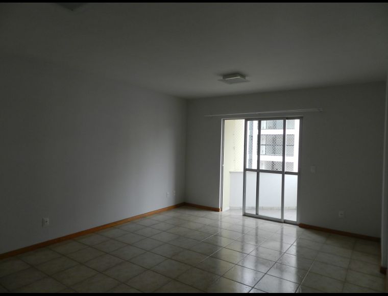 Apartamento no Bairro Victor Konder em Blumenau com 2 Dormitórios (1 suíte) e 95 m² - AP0259_IMOME