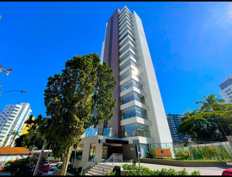 Apartamento no Bairro Victor Konder em Blumenau com 3 Dormitórios (3 suítes) e 137 m² - 519