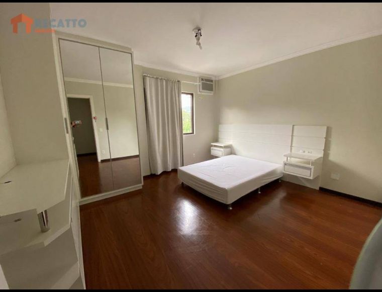 Apartamento no Bairro Victor Konder em Blumenau com 1 Dormitórios e 45 m² - AP0320