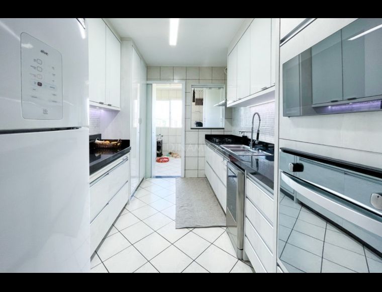Apartamento no Bairro Vila Formosa em Blumenau com 3 Dormitórios (1 suíte) e 93 m² - 3478455
