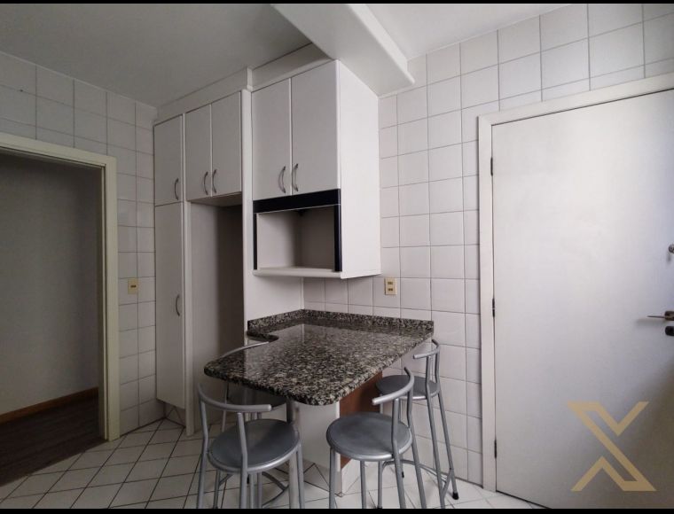 Apartamento no Bairro Vila Formosa em Blumenau com 3 Dormitórios (1 suíte) e 120 m² - 3311385