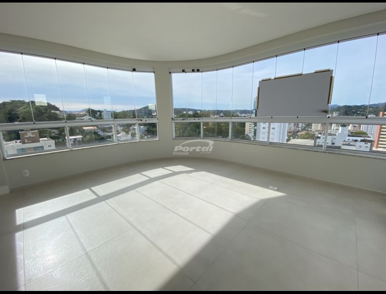 Apartamento no Bairro Vila Nova em Blumenau com 4 Dormitórios (4 suítes) e 180 m² - 35713628