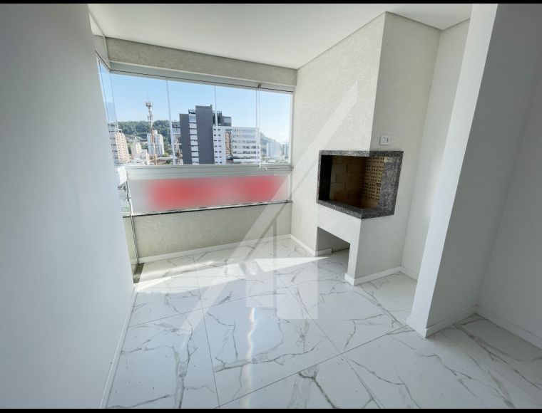 Apartamento no Bairro Vila Nova em Blumenau com 3 Dormitórios (2 suítes) e 82.71 m² - 6870